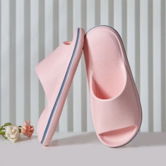 NWT!! Beautiful Pretty in Pink Open Toe Sandal Slides!! Always Open to Offers!! - Picture 8 of 8